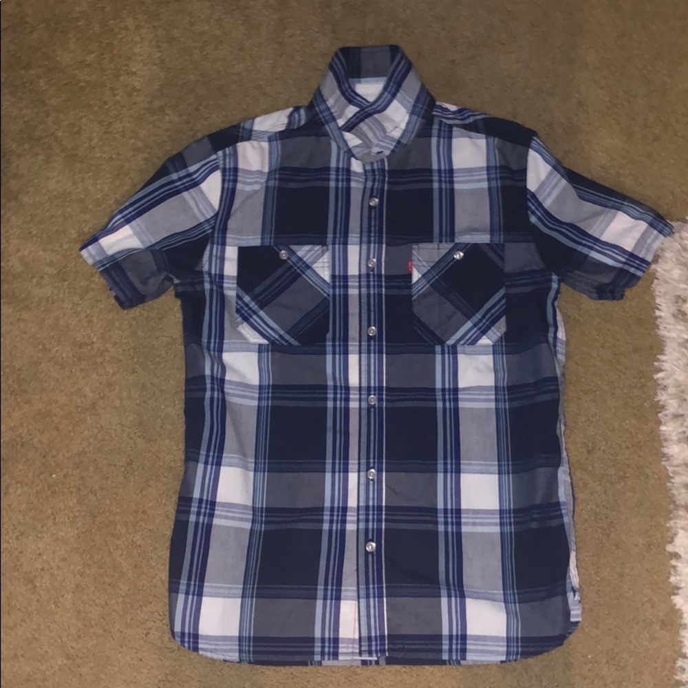 Levi’s button up